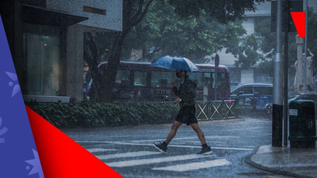 Casinos remain open as Typhoon Wipha batters Macau