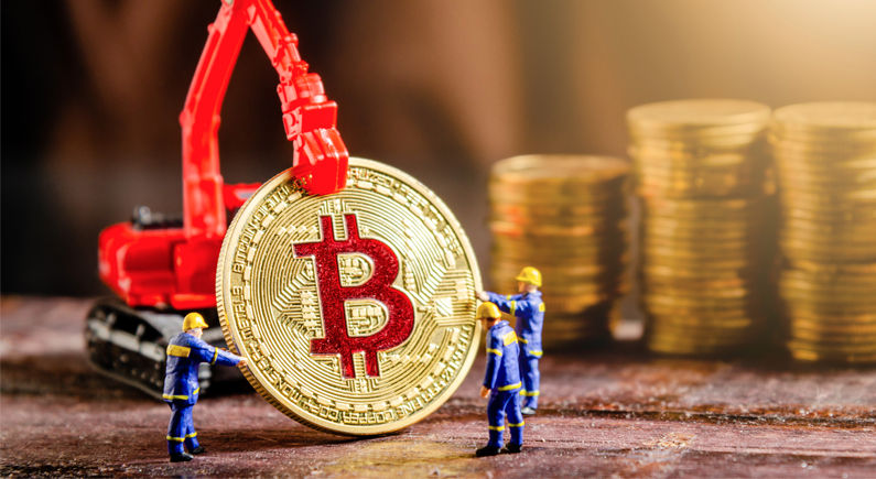 Bitcoin miners transfer over $1b to crypto exchanges, signaling shifting market dynamics