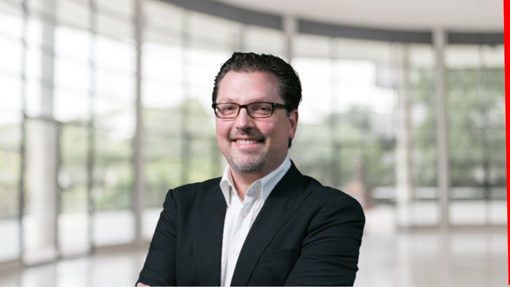 Melco International appoints CFO Geoffrey Davis as Executive Director