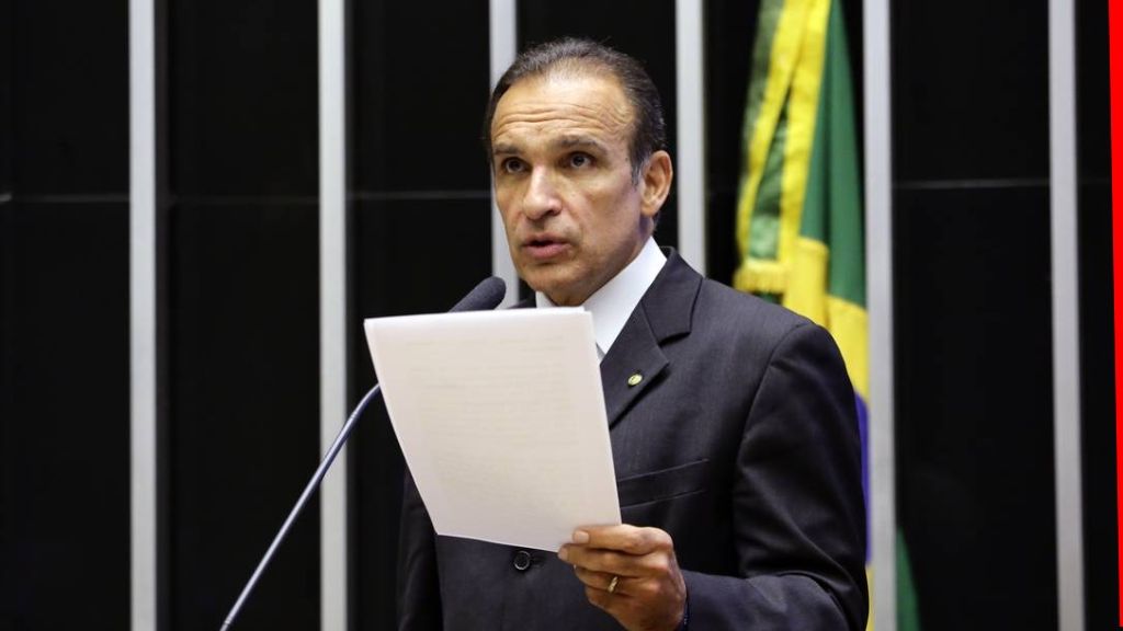 Projeto de lei quer obrigar influenciadores a denunciar operações suspeitas em apostas online