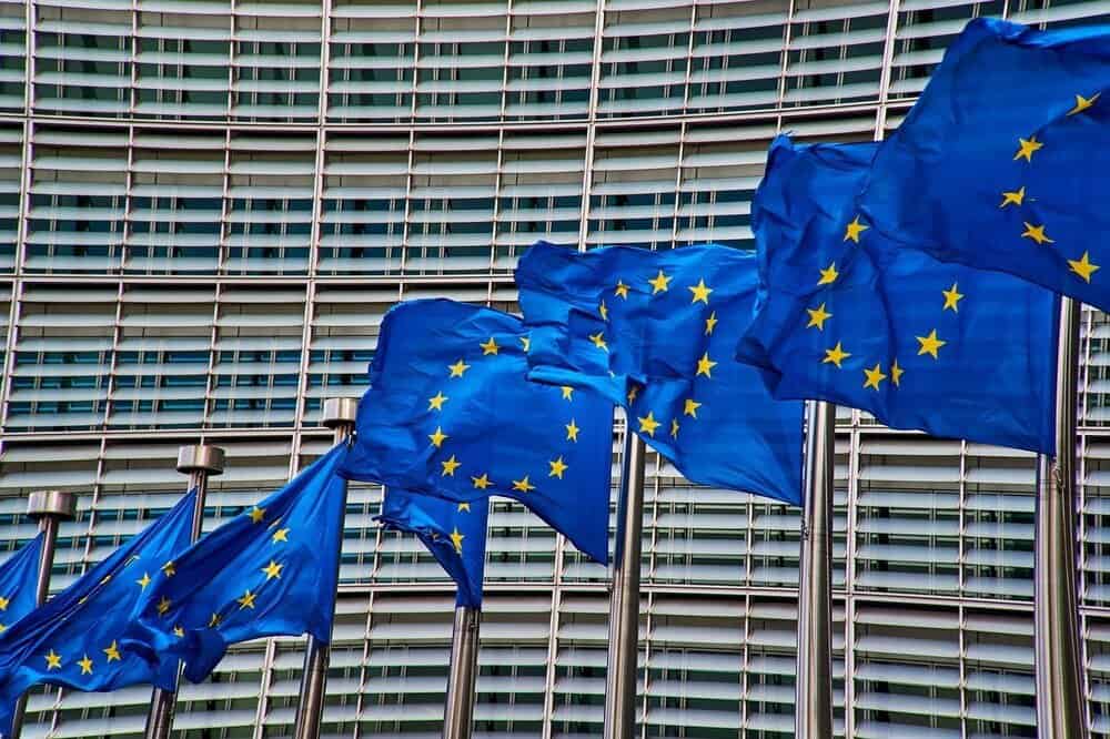 欧盟 旗帜 数字服务法 | SiGMA新闻