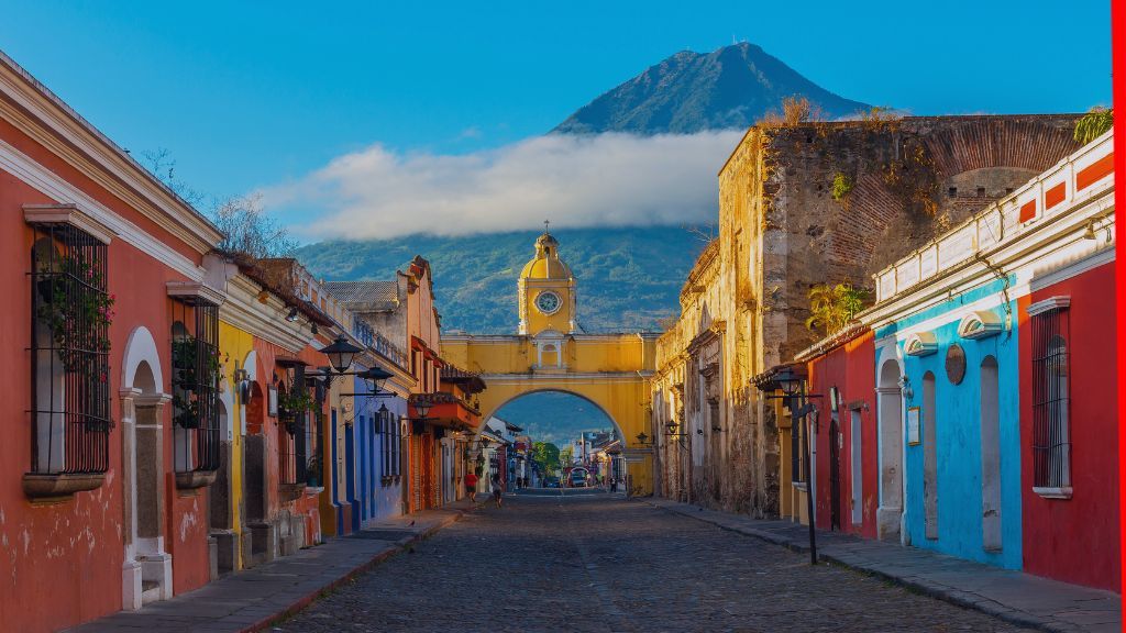Guatemala evalúa regular el juego en línea mientras la industria opera en un vacío legal
