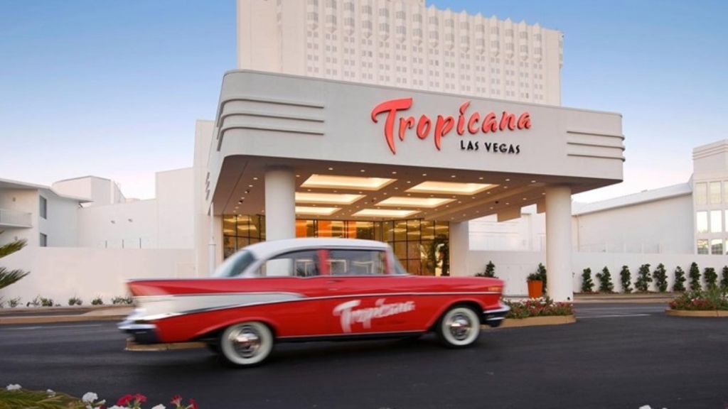 Tropicana Las Vegas é demolido e novo estádio e resort de luxo é construído