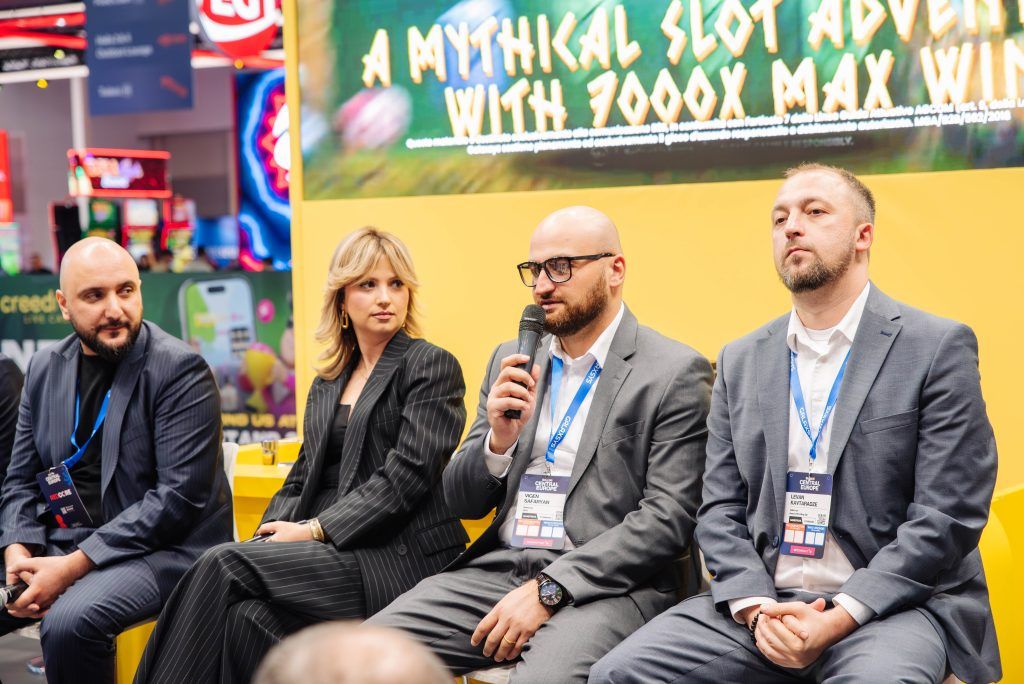 Galaxsys unveils Chicken Crash at SiGMA Central Europe 2025