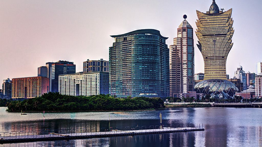 Goldman Sachs mantém previsão de receita bruta de jogos de Macau em mais de € 26 bilhões, apesar de contratempos temporários