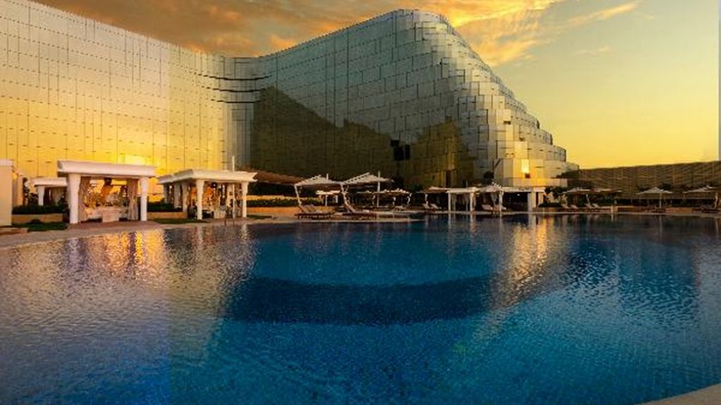Supreme court lifts order in Okada Manila ownership battle