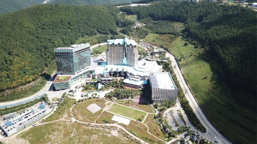 江原乐园披露2025年业绩