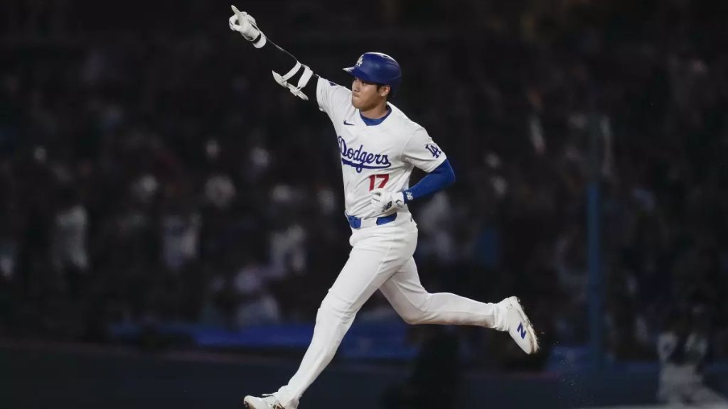 LeBron James applauds Shohei Ohtani’s “unreal” performance