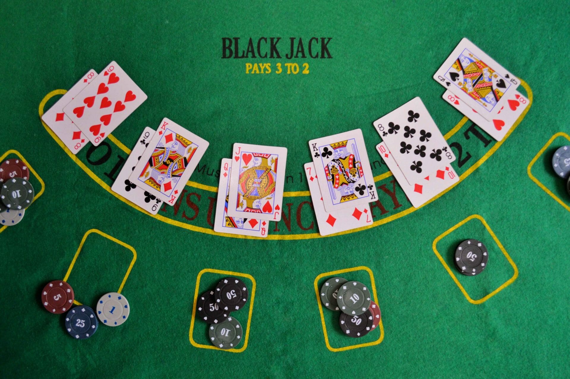 Jogos Cartas Grátis  Blackjack, pôquer & outros jogos grátis!