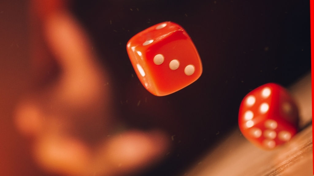 Snakes: the new dice game that combines luck, strategy, and high-stakes
