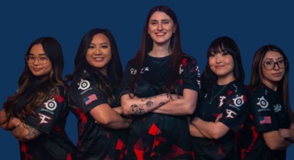 Des joueuses professionnelles s&#8217;affrontent dans le cadre d&#8217;une compétition eSport