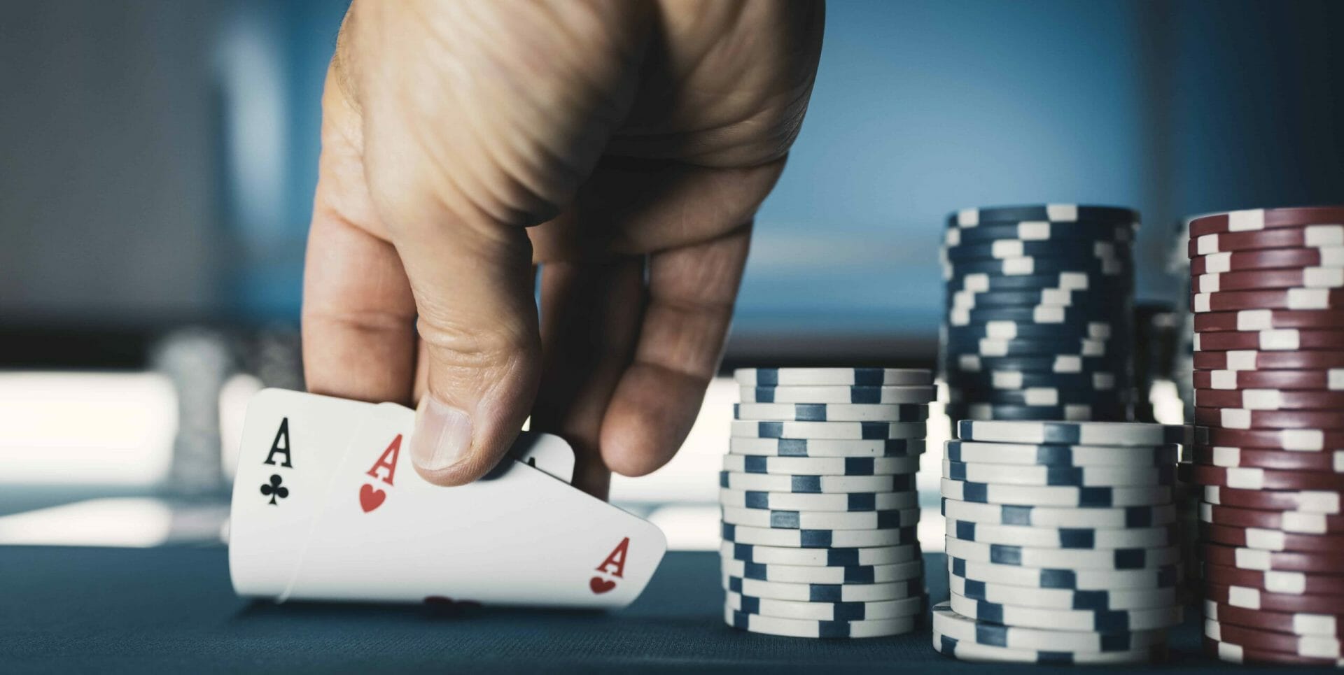 Como Jogar Texas Hold'em Poker - Melhores Sites e Estratégias