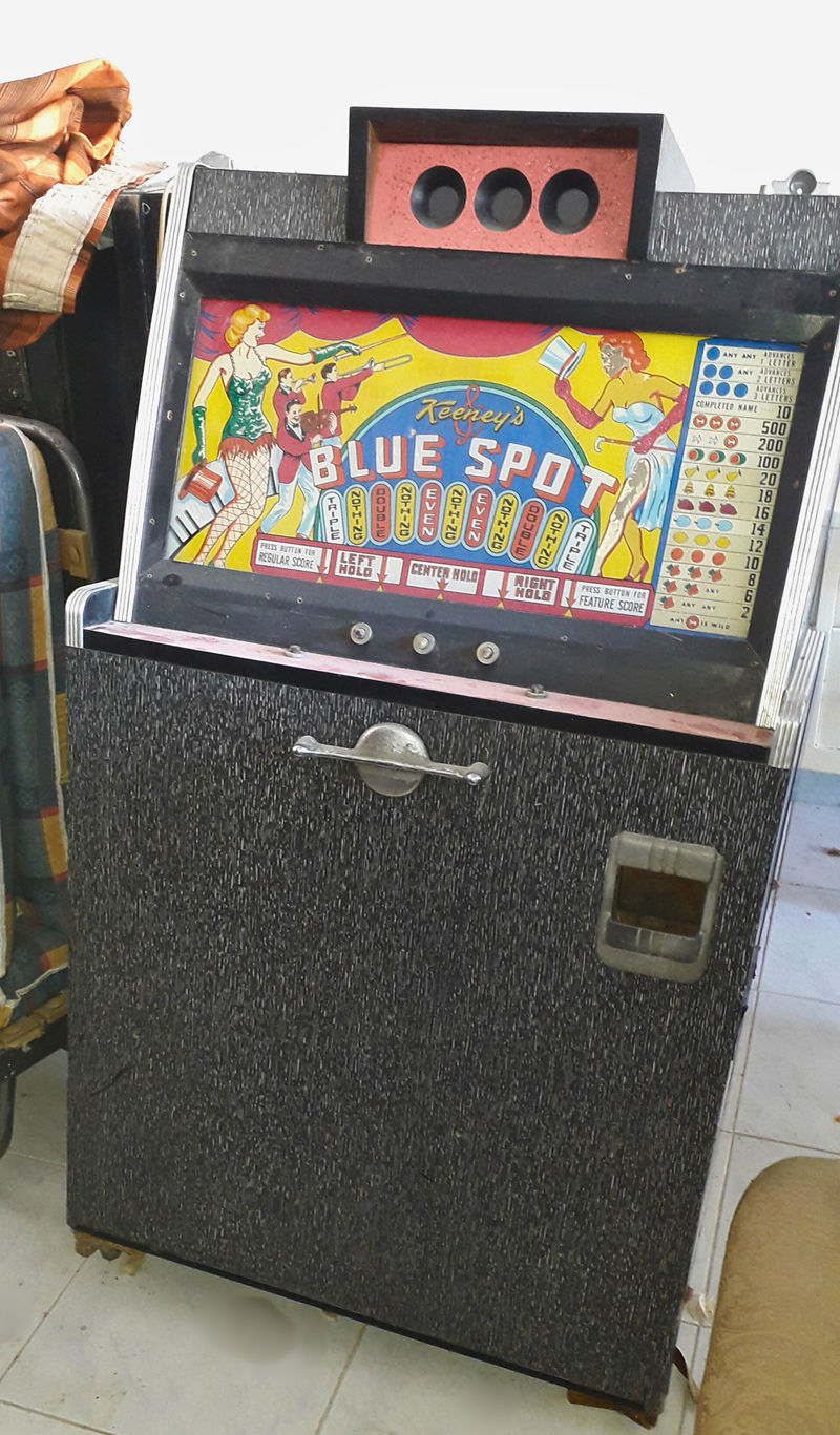 Imported mechanical slot machine