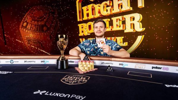 Роман Грабец побеждает в стартовом турнире серии PGT Super High Roller